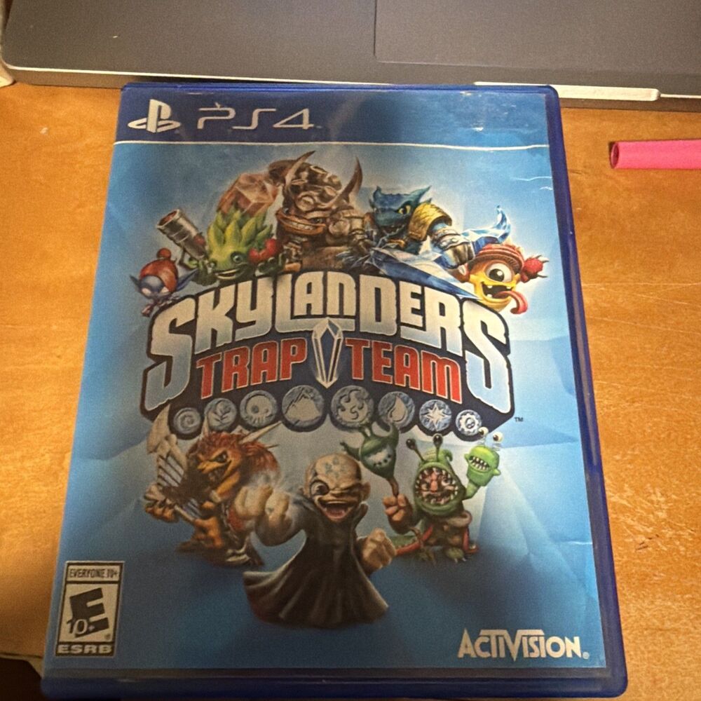 *Rare* PS4 Skylanders Trap Team** Disc